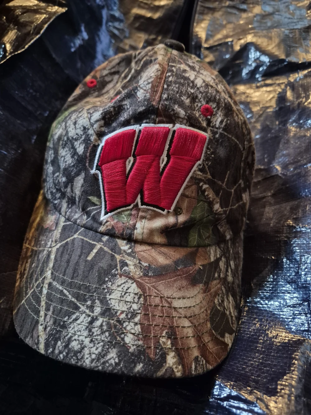 Red 'Wisconsin' Camo Baseball Cap - Unbranded